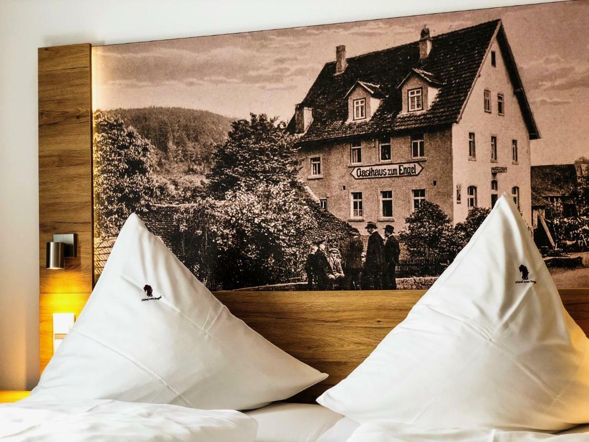 Hotel Zum Engel Mespelbrunn Exterior photo